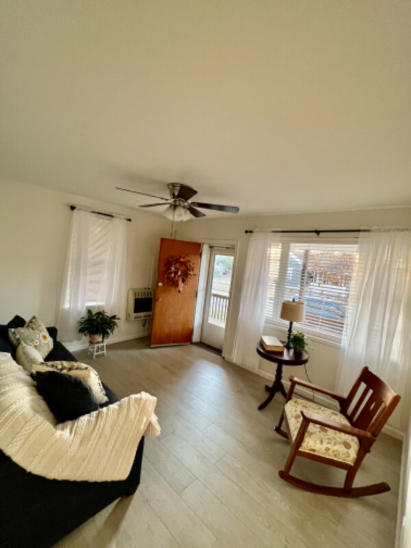 Building Photo - 214 Buffington St