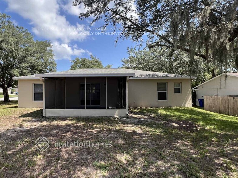 Building Photo - 695 Satin Leaf Cir