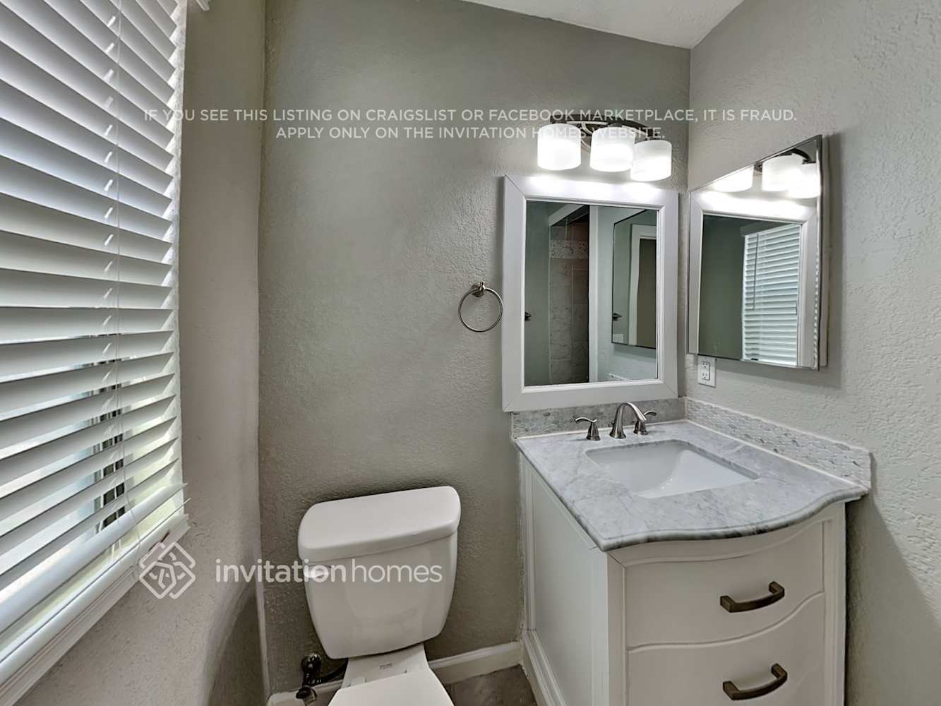 Building Photo - 2812 N 69th Pl