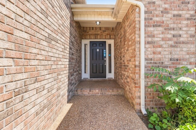 Building Photo - 4013 Kristen St