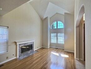 Building Photo - Spacious 4 Bedroom House in Berryessa Area