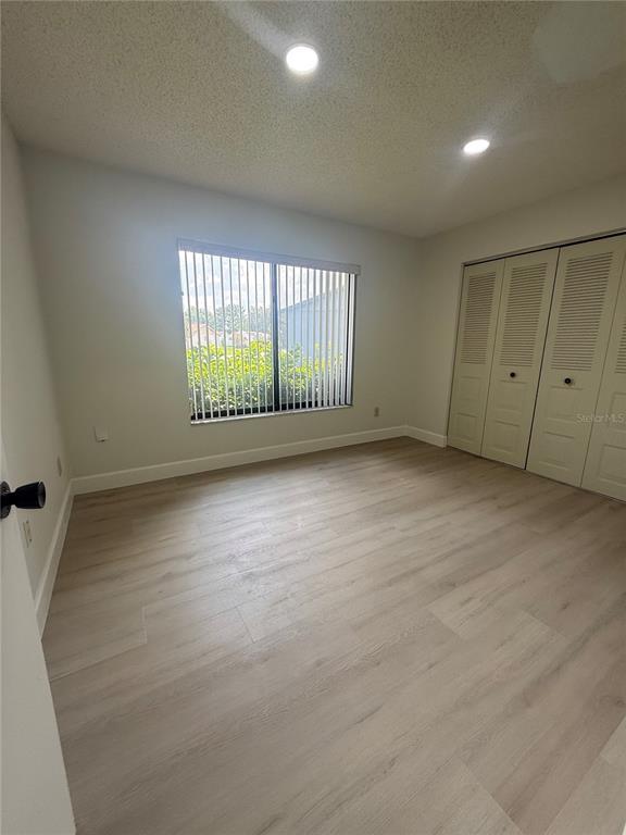 Building Photo - 10719 Lazy Lake Dr
