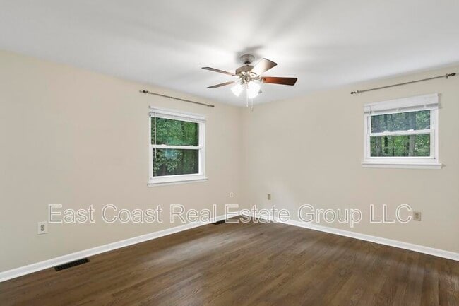 Building Photo - 3395 Canary Ct