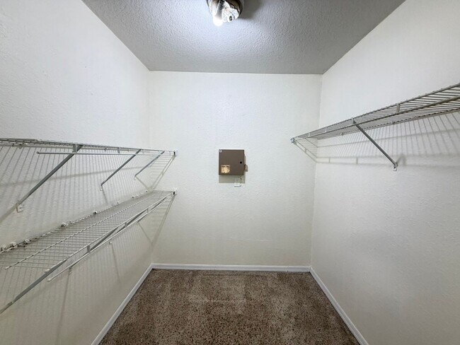 Building Photo - Condo for rent on SANDLAKE PRIVATE RESIDENCES