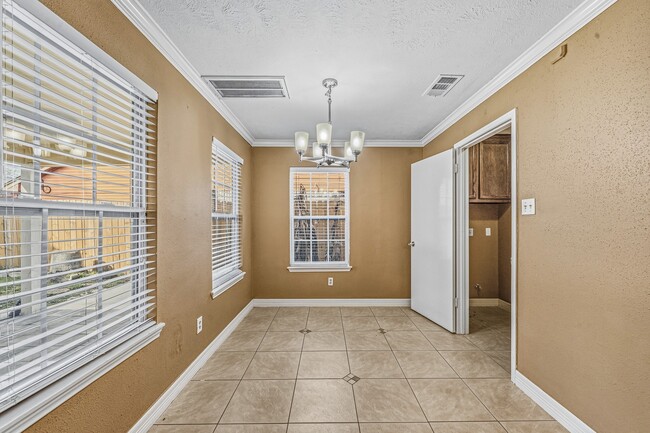 Building Photo - 11510 Pagoda Dr