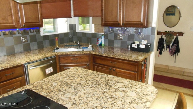 Building Photo - 1627 E Fremont Dr