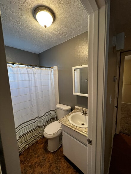 Building Photo - 337 Gorman Ave