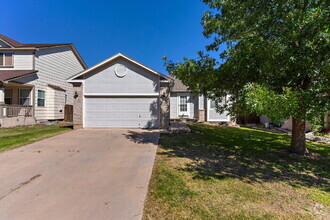Building Photo - Move-In Ready Ranch Offering Comfort and C...