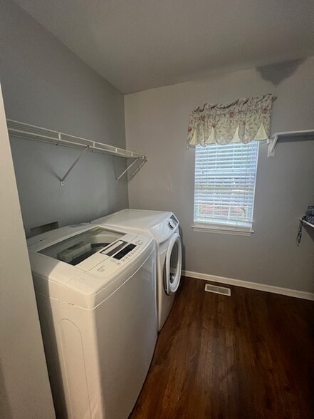 Building Photo - 2707 Blockhouse Ct
