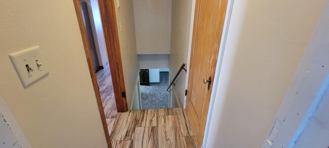 Building Photo - 24 S Pine St