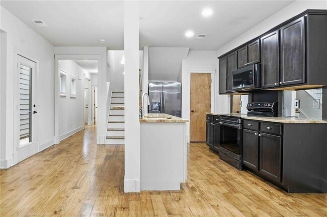 Building Photo - 501 Ridge View Crossing