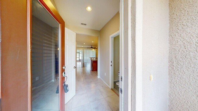 Building Photo - 3 BR 2.5 BA   TOWNHOME  - Bayberry Subdivi...