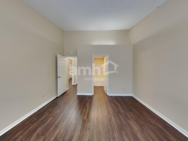 Building Photo - 6813 Marksman Ct