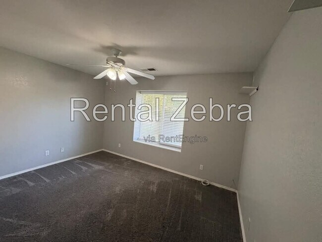 Building Photo - 786 Kinglet Ct