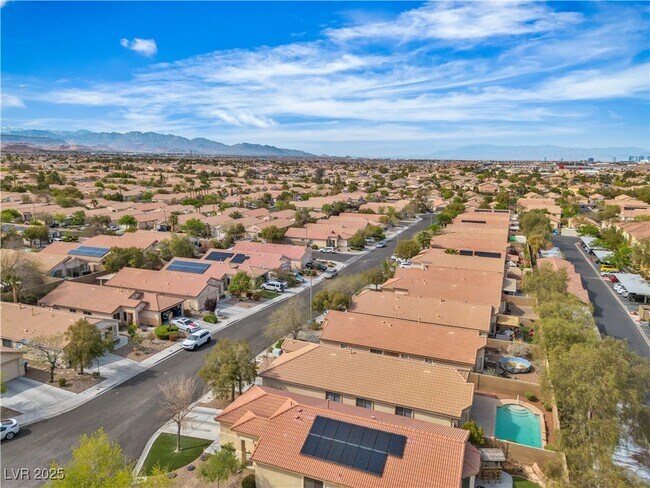 Building Photo - 11076 Zampino St