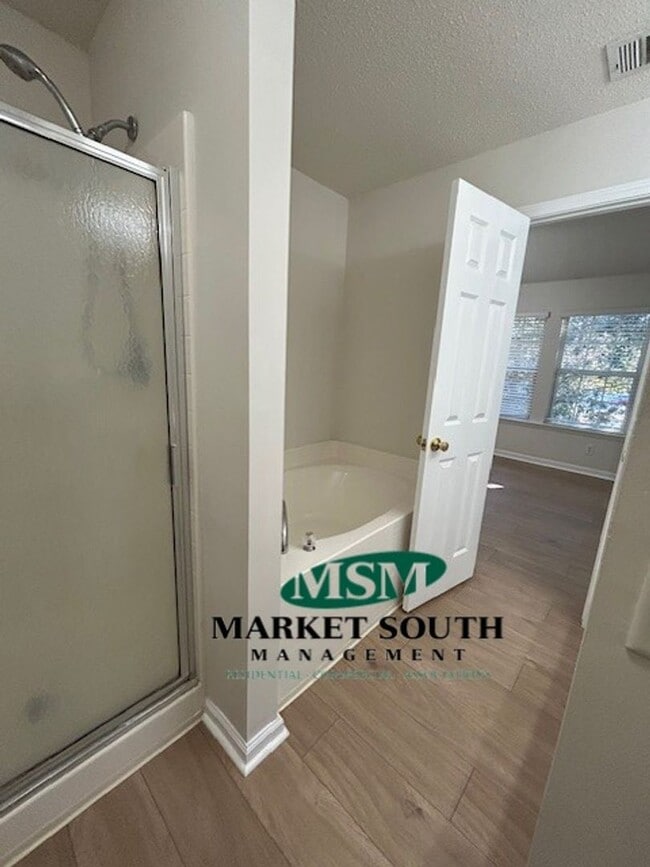 Building Photo - GEORGETOWN - KING GEORGE BOULEVARD