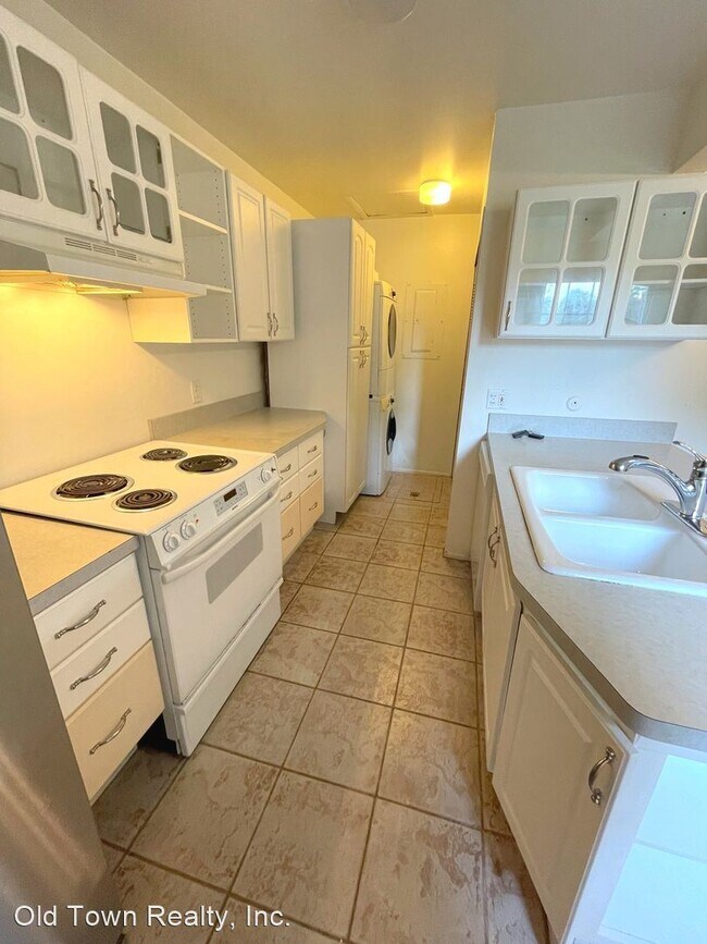 Building Photo - 2 br, 1 bath House - 2988 Whittier Court