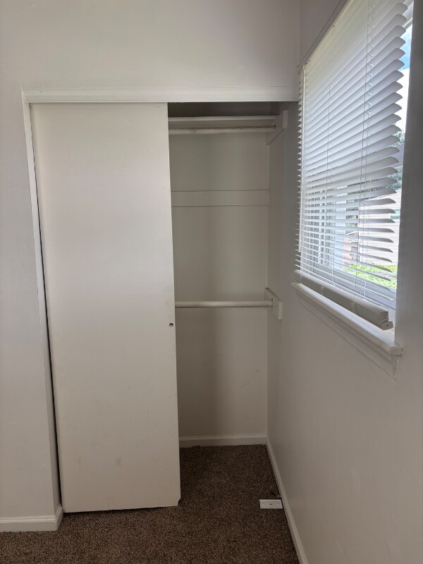 Building Photo - 1211 Warwick Dr