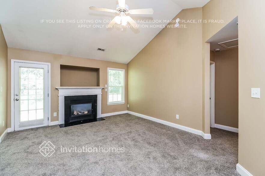 Building Photo - 2730 Stagbuck Dr