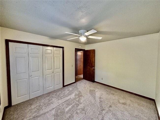 Building Photo - 1506 Bella Vista Rd