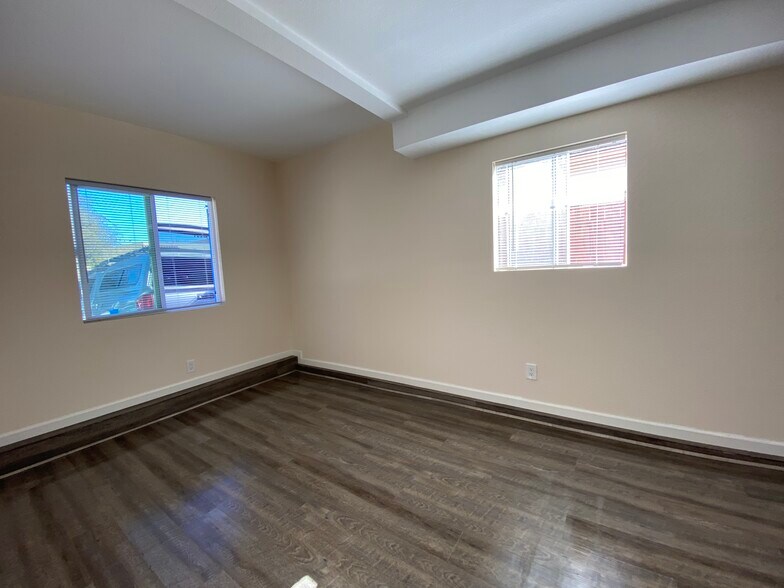 Building Photo - 4058 Garden Ave
