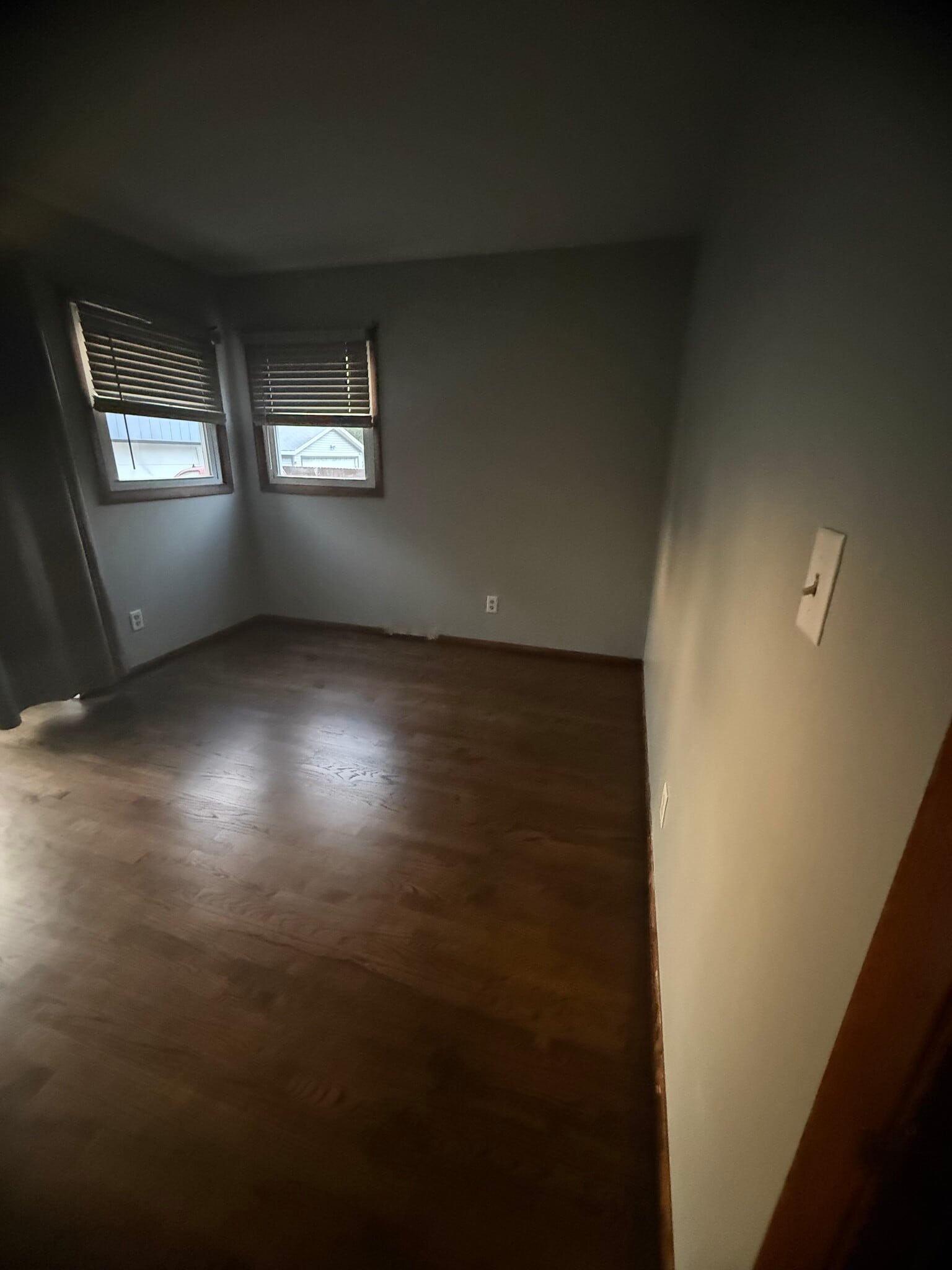 Building Photo - 307 S 76th St
