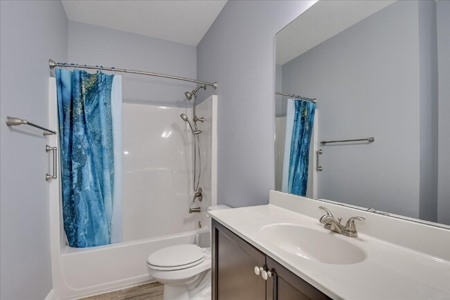 Building Photo - 665 Dunrobin Ln