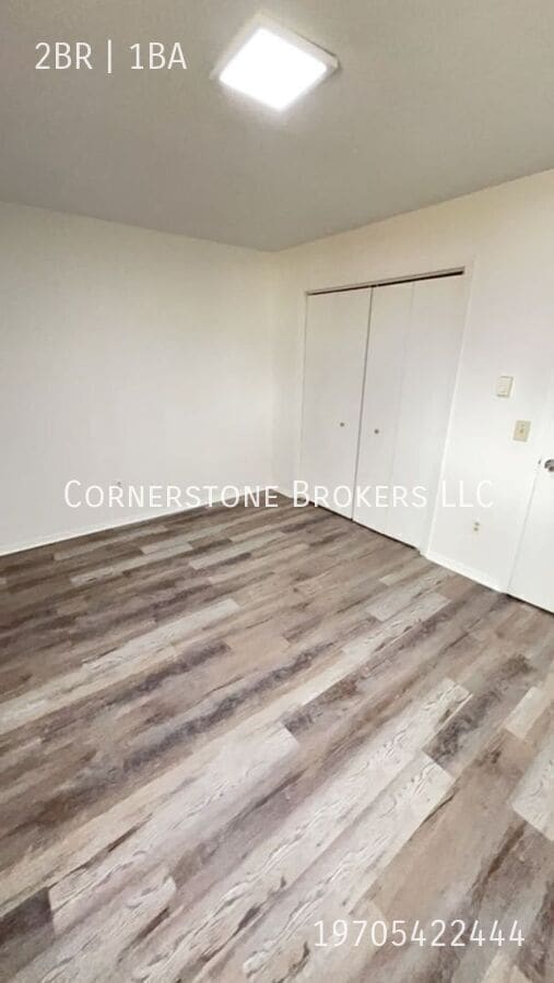 Building Photo - 624 Maple St