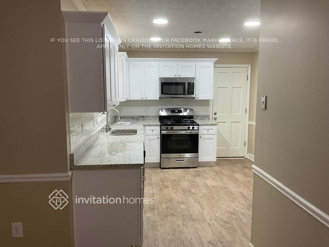 Building Photo - 1361 Willowbrook Dr SW