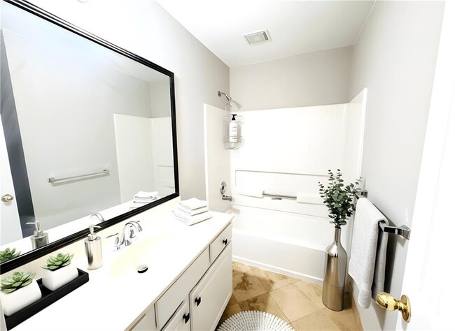 Building Photo - 152 Parkstone Way