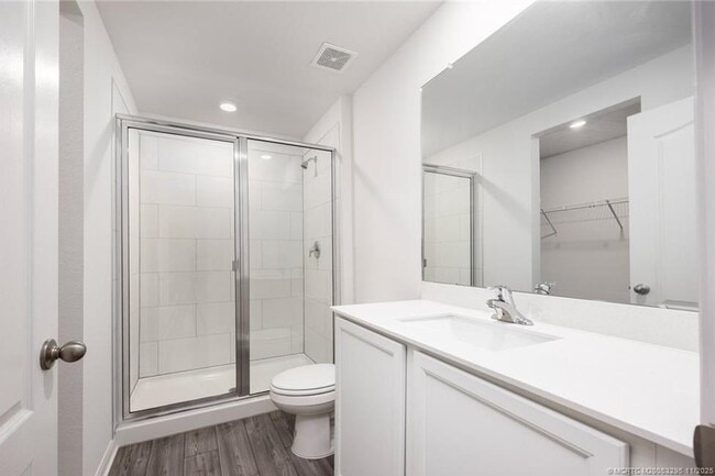 Building Photo - 1949 SE Sandia Dr