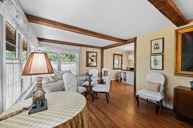 Building Photo - 201 Brookfield Ave