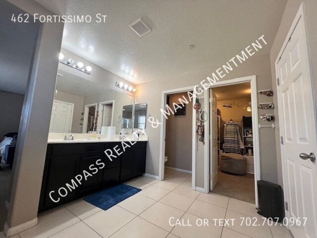 Building Photo - 462 Fortissimo St