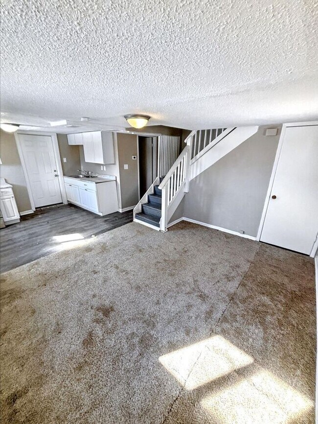 Building Photo - Cozy 1-Bedroom Home in a Convenient Locati...