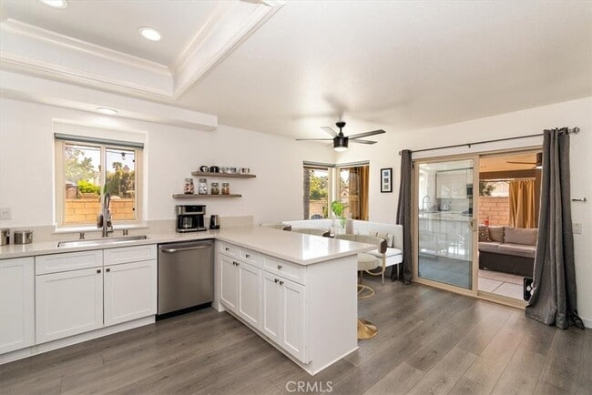 Building Photo - 11043 Country View Dr