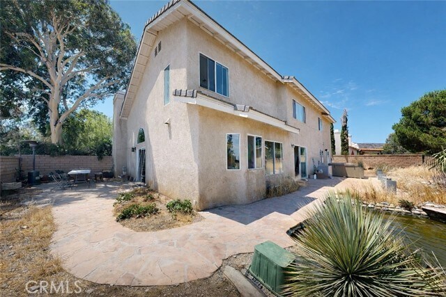 Building Photo - 5637 Redwood Ave