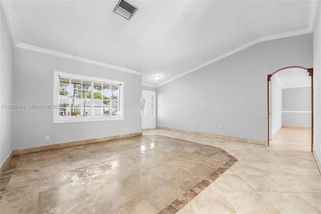 Building Photo - 10620 SW 146th Ct