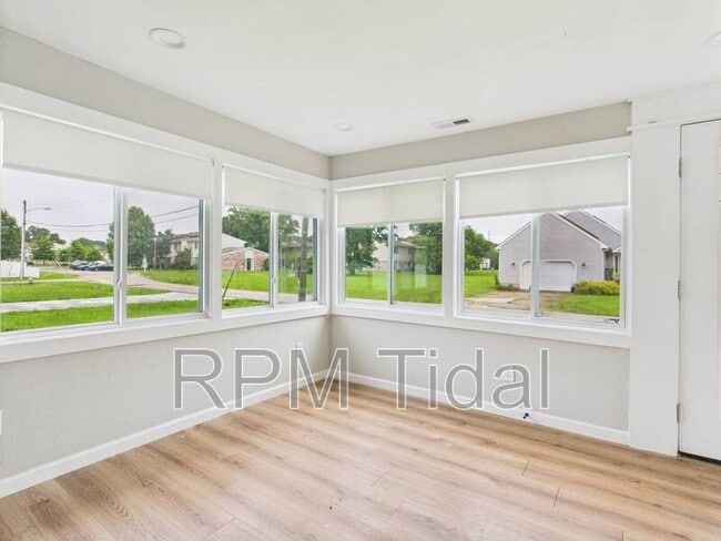 Building Photo - 55 Franktown Rd