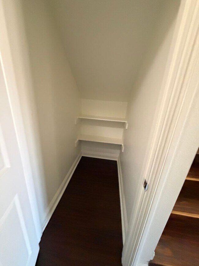 Building Photo - 79(633)