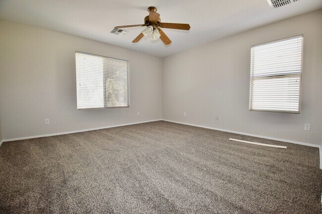 Building Photo - Gorgeous South Gilbert Home for Rent!