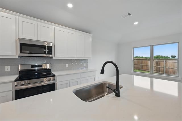 Building Photo - 1401 Quail Crk Dr