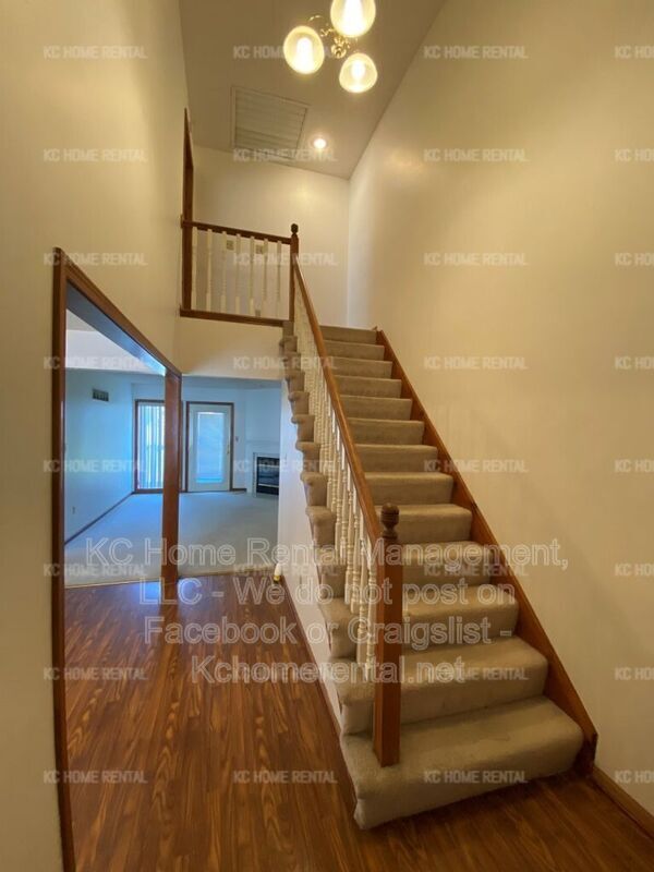 Building Photo - 8002 NW 79th Pl