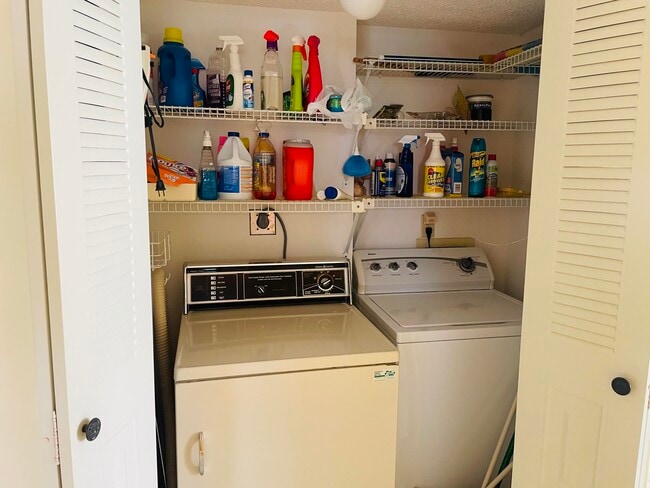 Building Photo - 6698 10th Ave N