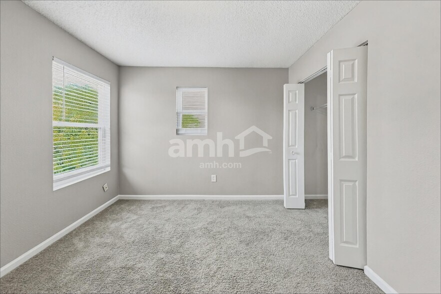 Building Photo - 19486 Prairie Crossing Dr