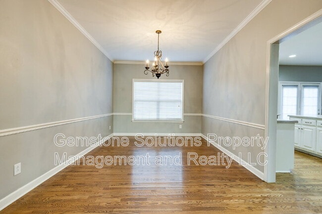 Building Photo - 1035 Watauga Ct