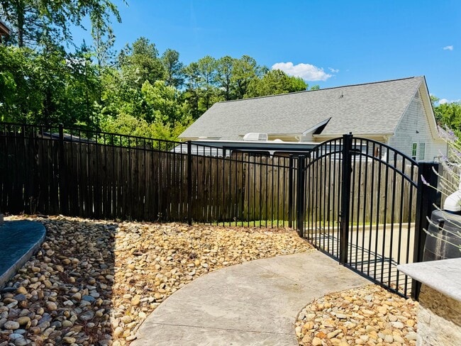 Building Photo - 2576 Blue Dog Ct