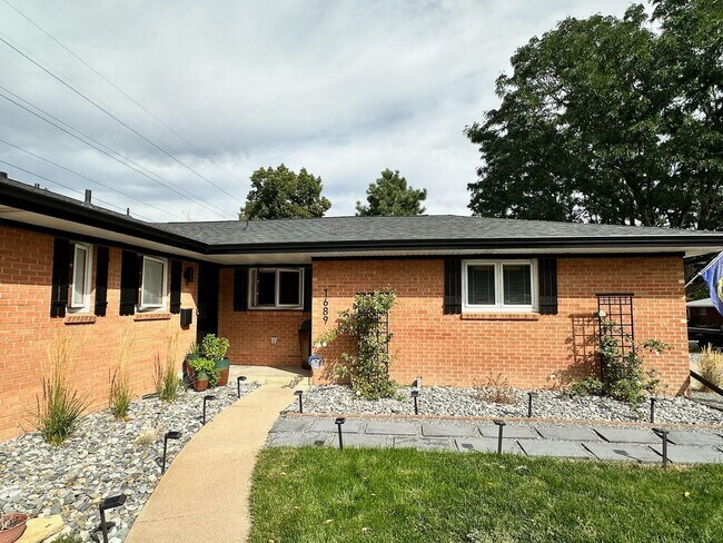 Primary Photo - Beautiful 5 Bedroom Ranch in Virginia Vale