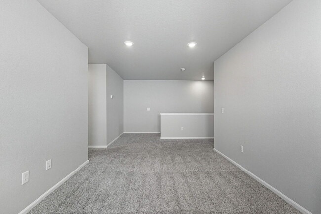 Building Photo - Stunning 3-Bed Townhome in Northglenn w/ 2...