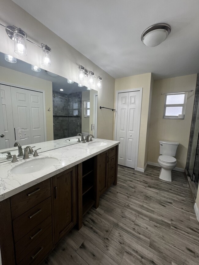 Building Photo - 120 Shanle Dr