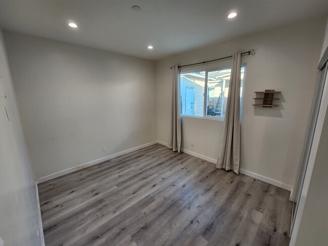 Building Photo - 10343 Jardine Ave